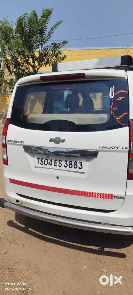 Chevrolet Enjoy 2017 Diesel 130000 Km Driven