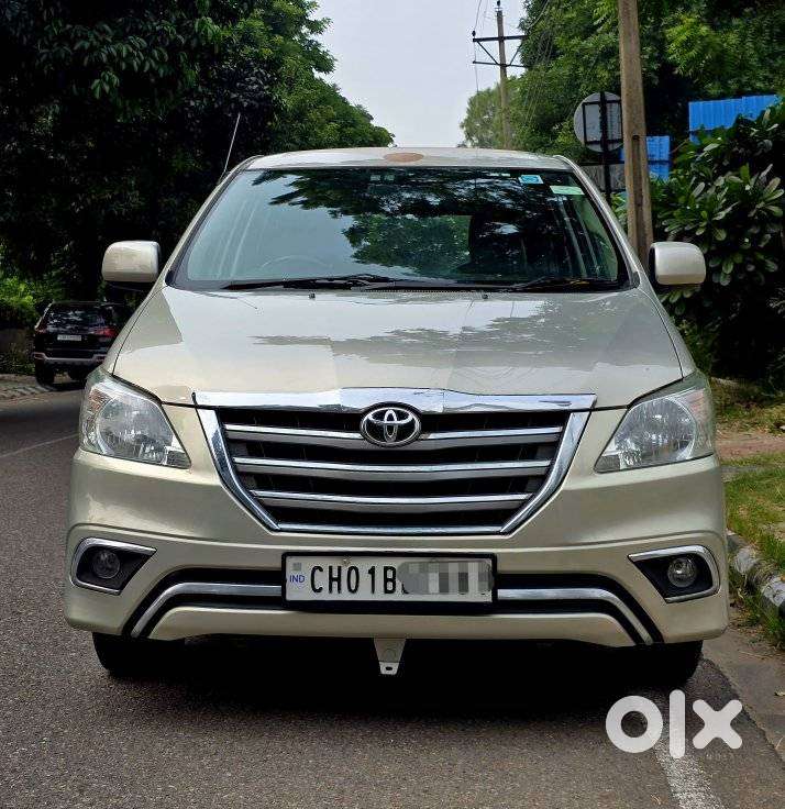 Toyota Innova 2.5 G (diesel) 7 Seater Bs Iv, 2015, Diesel
