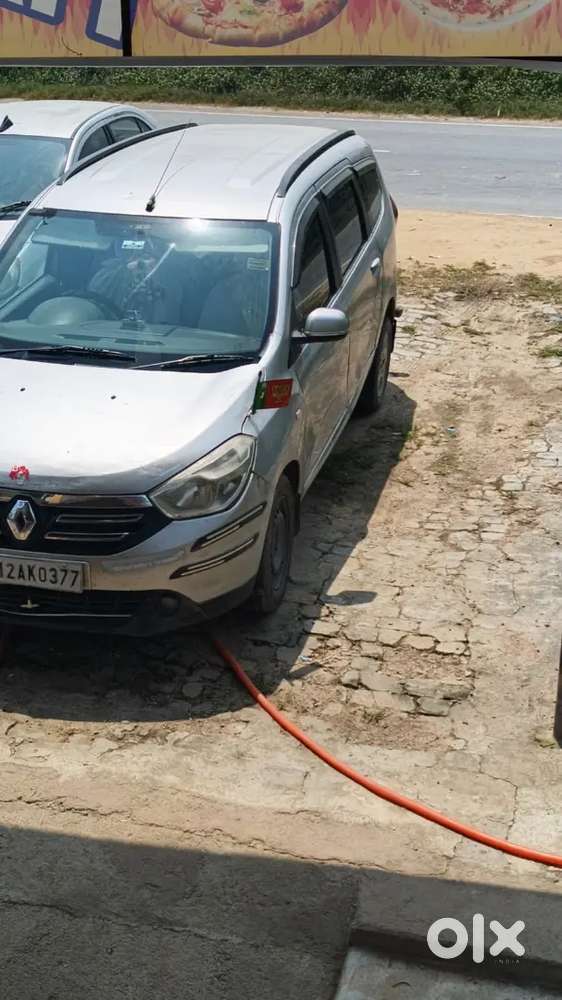 Renault Lodgy 2015 Diesel 140000 Km Driven