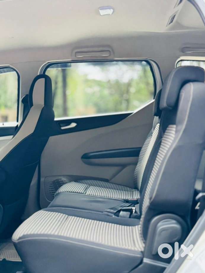 Renault Triber, 2024, Petrol