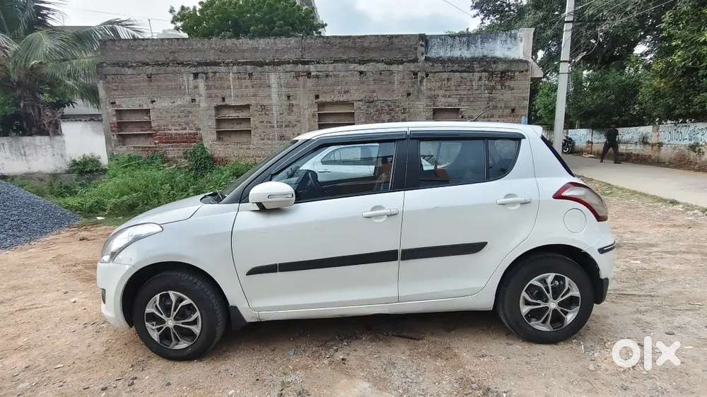 Maruti Suzuki Swift 2012