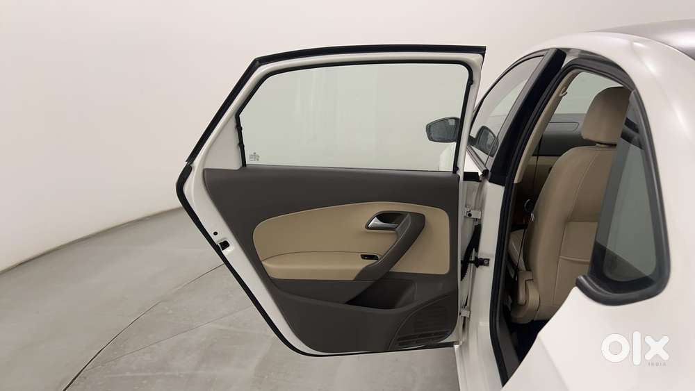 Volkswagen Vento 2010-2013 Petrol Highline, 2016, Petrol
