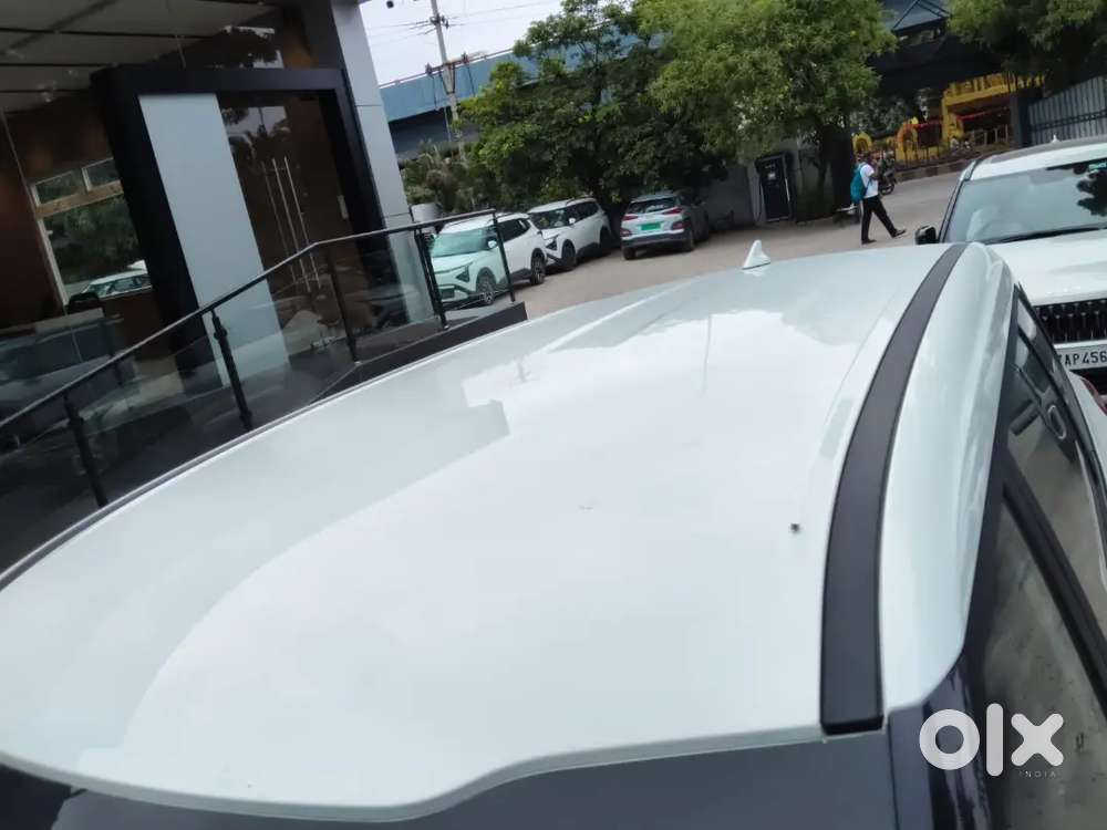 Kia Carens Premium Petrol 2024