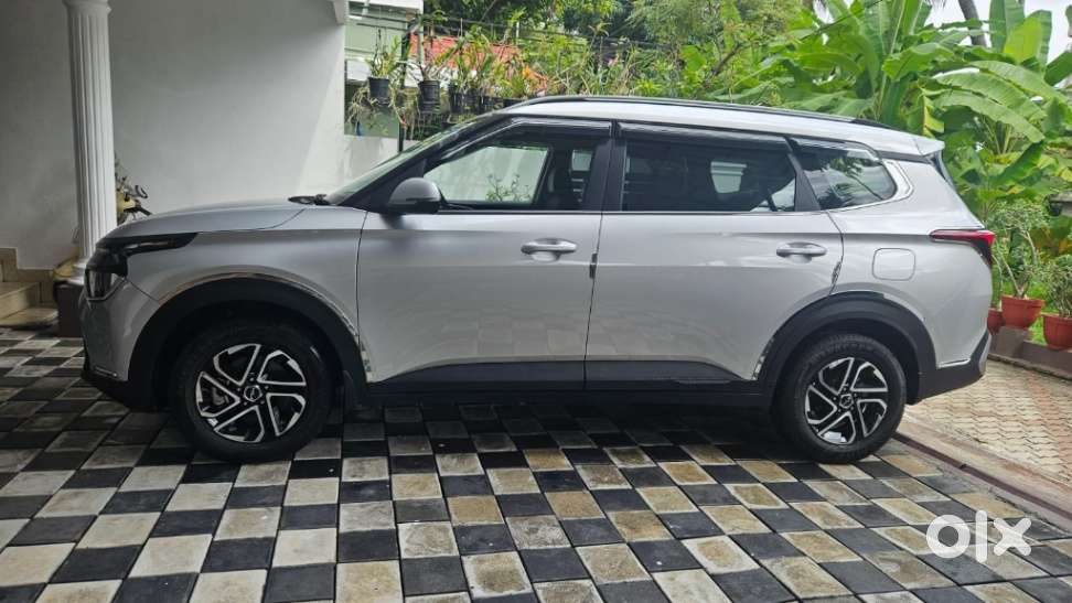 Kia Carens 1.4 Prestige Plus Turbo 7 Str, 2022, Petrol