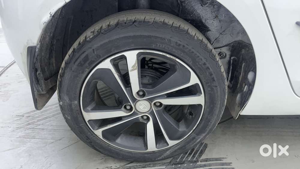 Tata Altroz 1.5 Xz(o) Diesel, 2020, Diesel