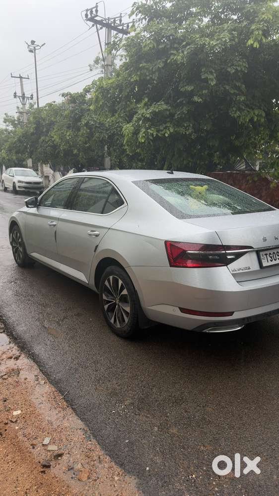 Skoda Superb 2022 Petrol Well Maintained