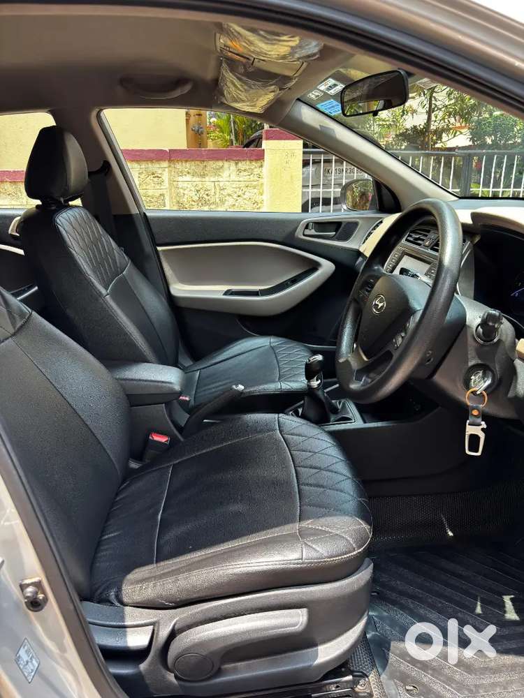 Hyundai I20 Asta 2017 Single Owner Showroom Maintained