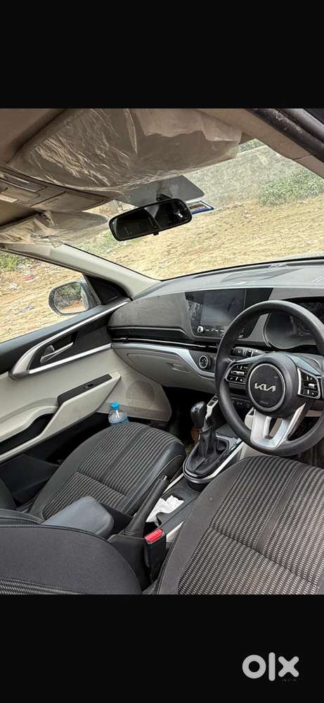 2022 Kia Carens Petrol