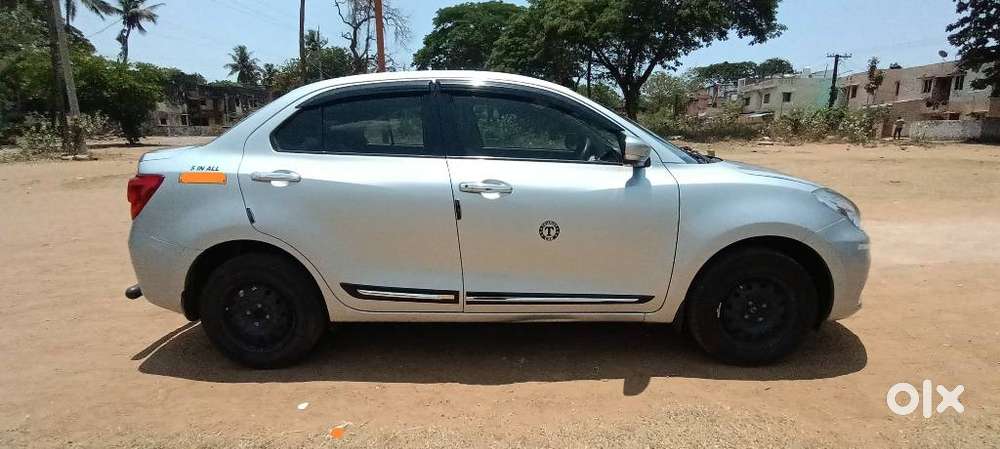Maruti Suzuki Dzire 1.2 Vxi, 2023, Petrol