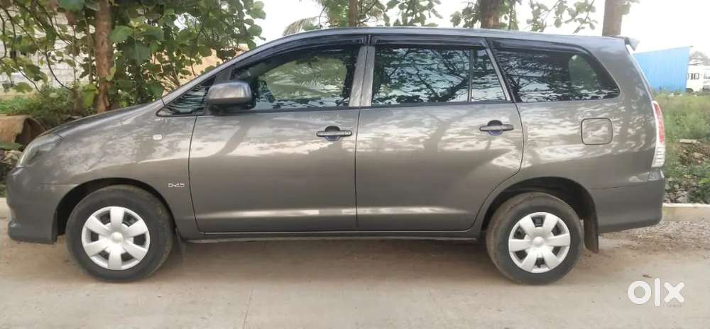 Toyota Innova 2010 Diesel Well Maintained