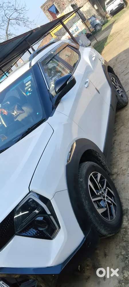 Mahindra Xuv 3xo 2025 Petrol 29500 Km Driven