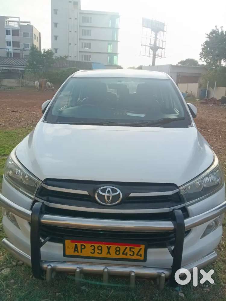 Toyota Innova Crysta 2019