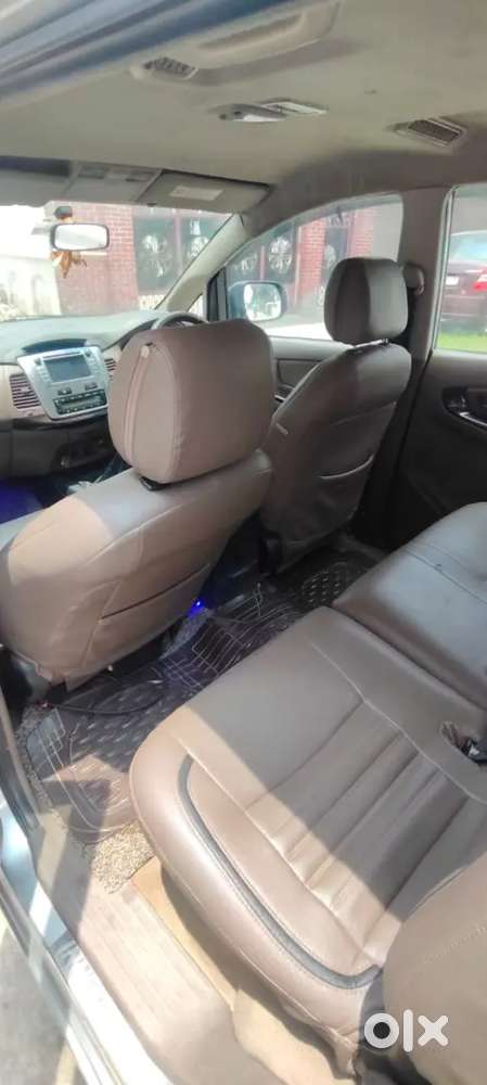Toyota Innova 2015 Diesel Well Maintained
