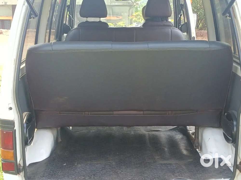 Maruti Suzuki Omni 2010