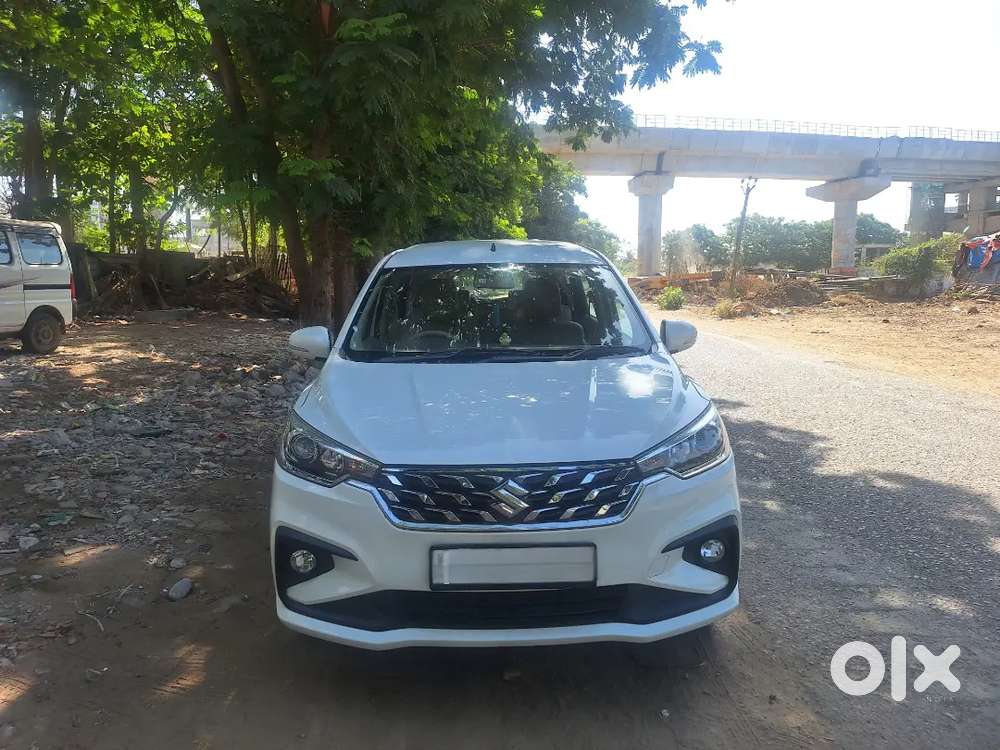 Maruti Suzuki Ertiga 2023 Petrol 25000 Km Driven