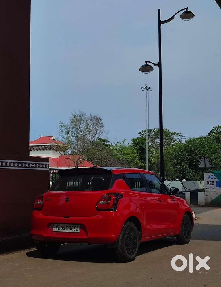 Maruti Suzuki Swift 2022 Swift Vxi Amt Single Owner 33,000 Km