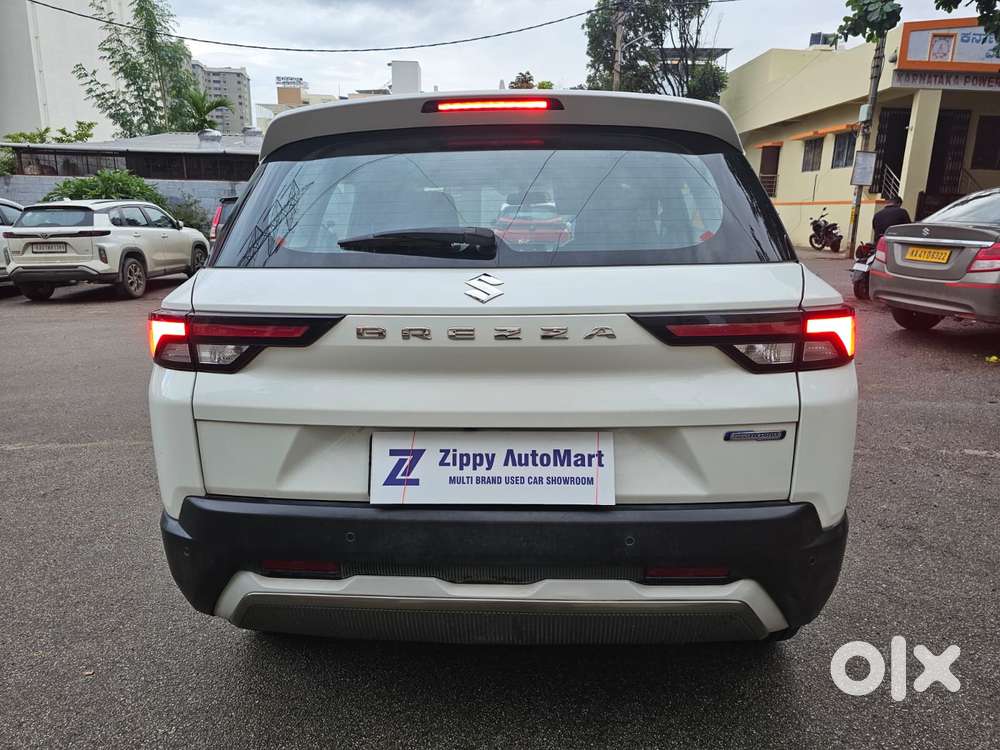 Maruti Suzuki Brezza 1.5 Zxi Smart Hybrid, 2023, Petrol
