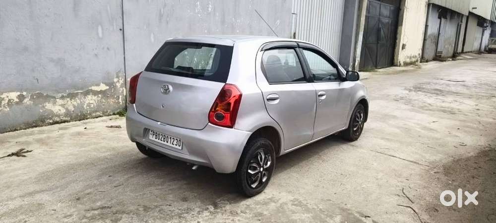 Toyota Etios Liva G Xclusive Edition, 2011, Petrol