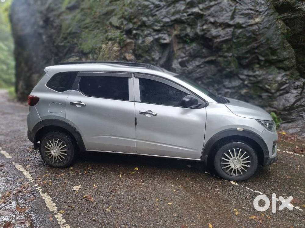 Renault Triber 1.0 Rxe, 2021, Petrol