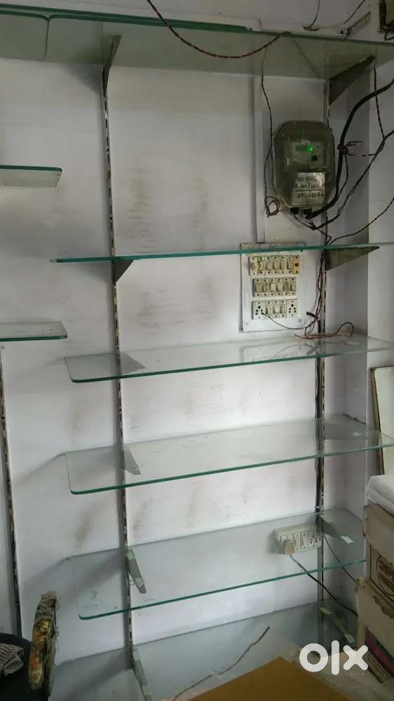 Shop glass shelves fitting