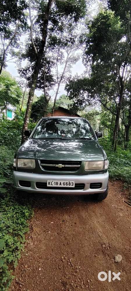 Chevrolet Tavera Elite 2004