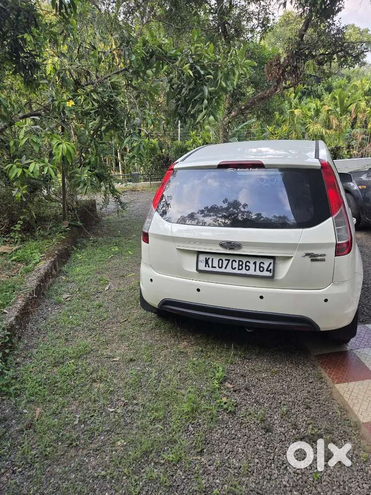 Ford Figo 2014 Diesel 68000 Km Driven Excellent