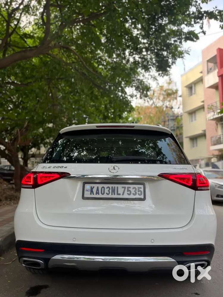 2022 Mercedes-benz Gle 300d 4matic – Excellent Condition