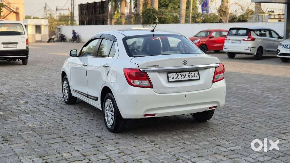 Maruti Suzuki Dzire 1.2 Vxi, 2022, Petrol
