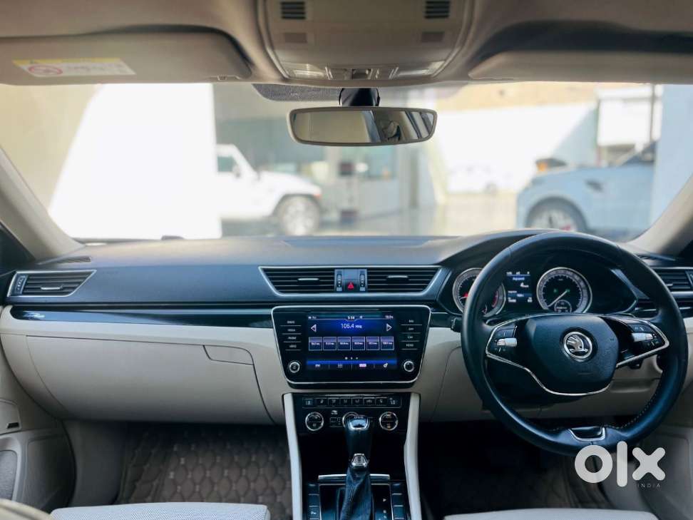Skoda Superb Style 1.8 Tsi At, 2018, Petrol