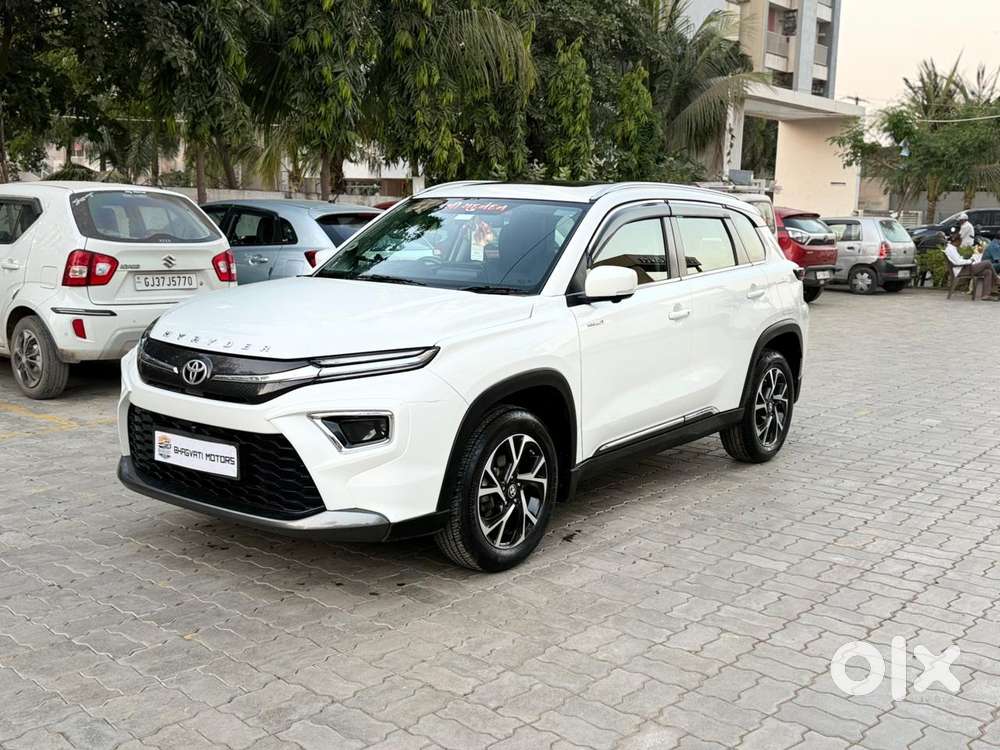 Toyota Urban Cruiser Hyryder 1.5 V Hybrid, 2024, Petrol