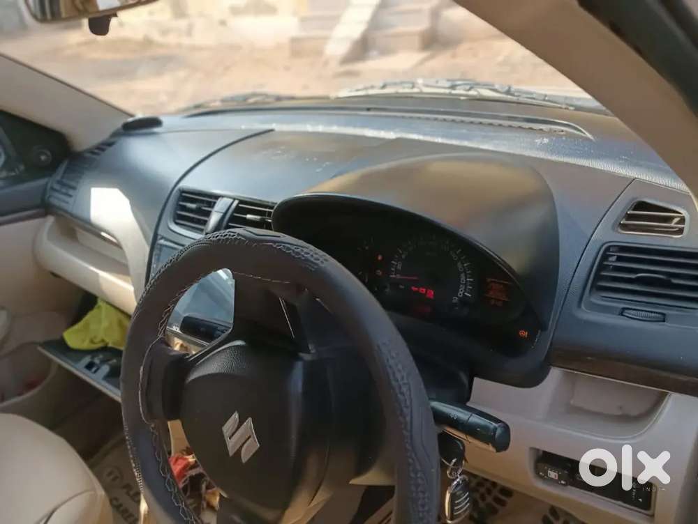 Maruti Suzuki Dzire 2016 Cng & Hybrids 80000 Km Driven