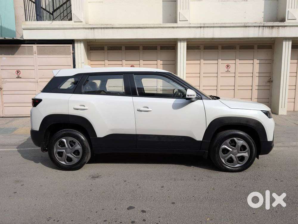 Maruti Suzuki Brezza 1.5 Vxi Smart Hybrid, 2023, Petrol