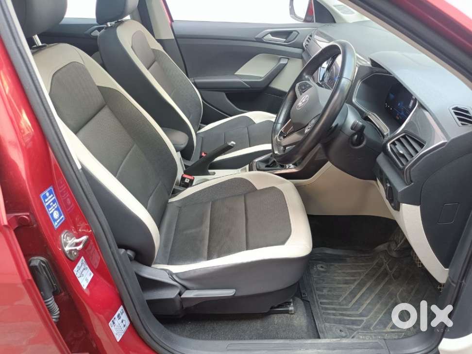 Volkswagen Taigun 1.0 Tsi Topline At, 2022, Petrol