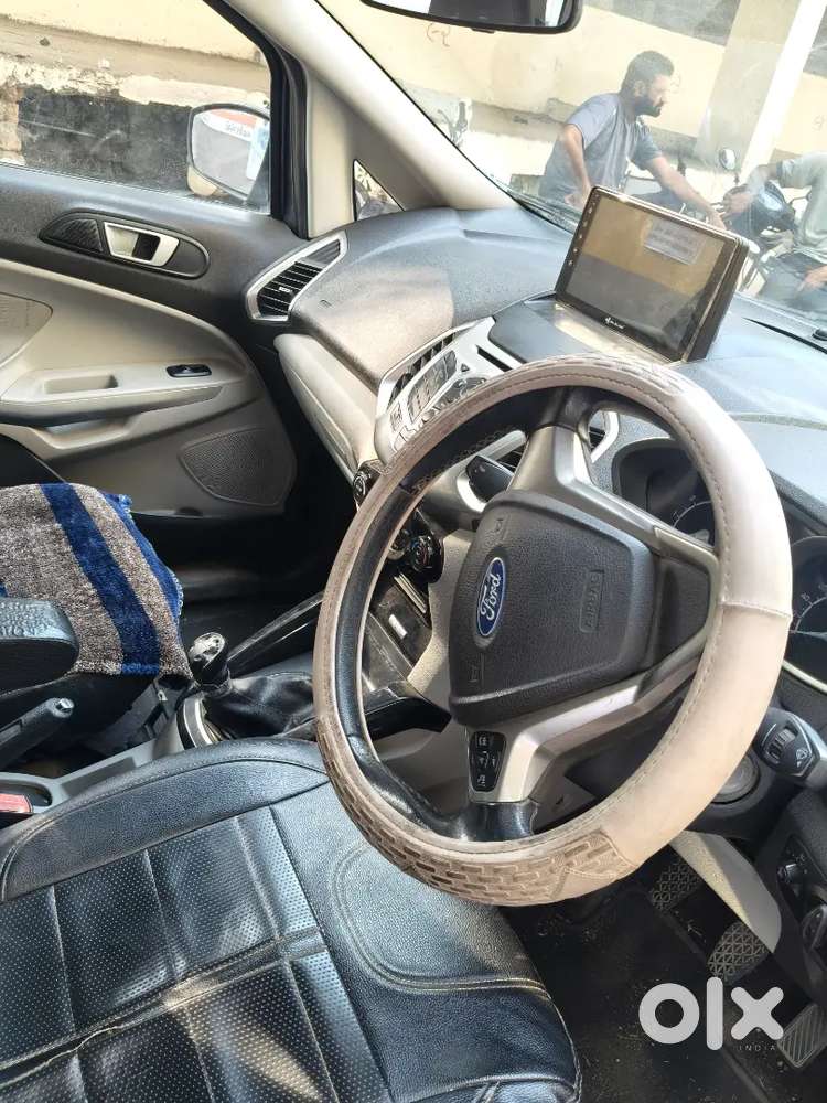 Ford Ecosport 2015 Petrol 82000 Km Driven