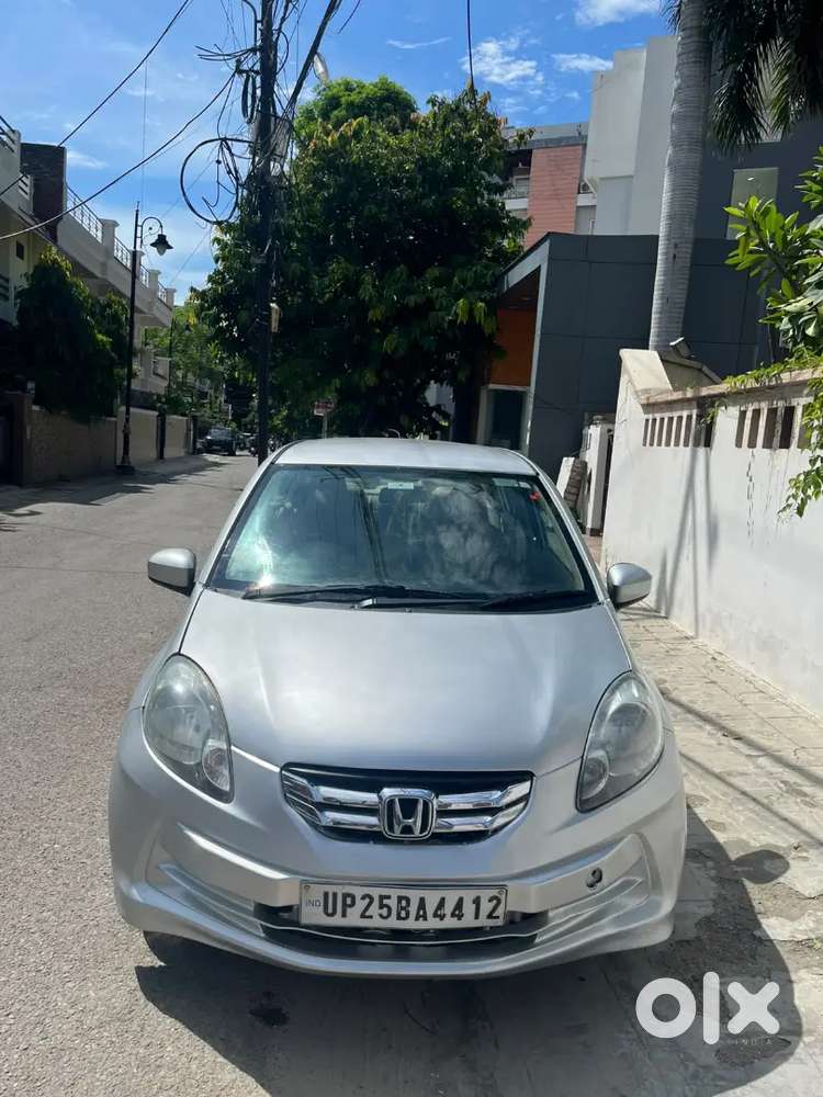 Honda Amaze Diesel 2014 Brand New Condition Hai Urgent Sell