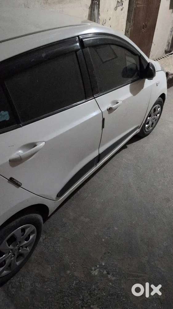 Gadi Me Koi Kmi Nhi H