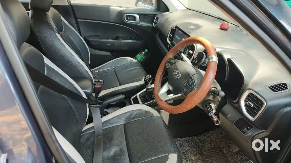 Hyundai Venue 2021 Diesel Well Maintained