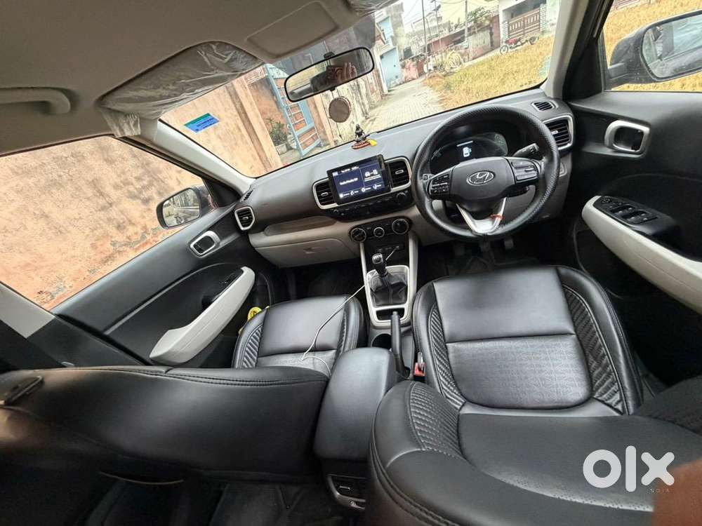 Hyundai Venue 2024 Petrol Good Condition