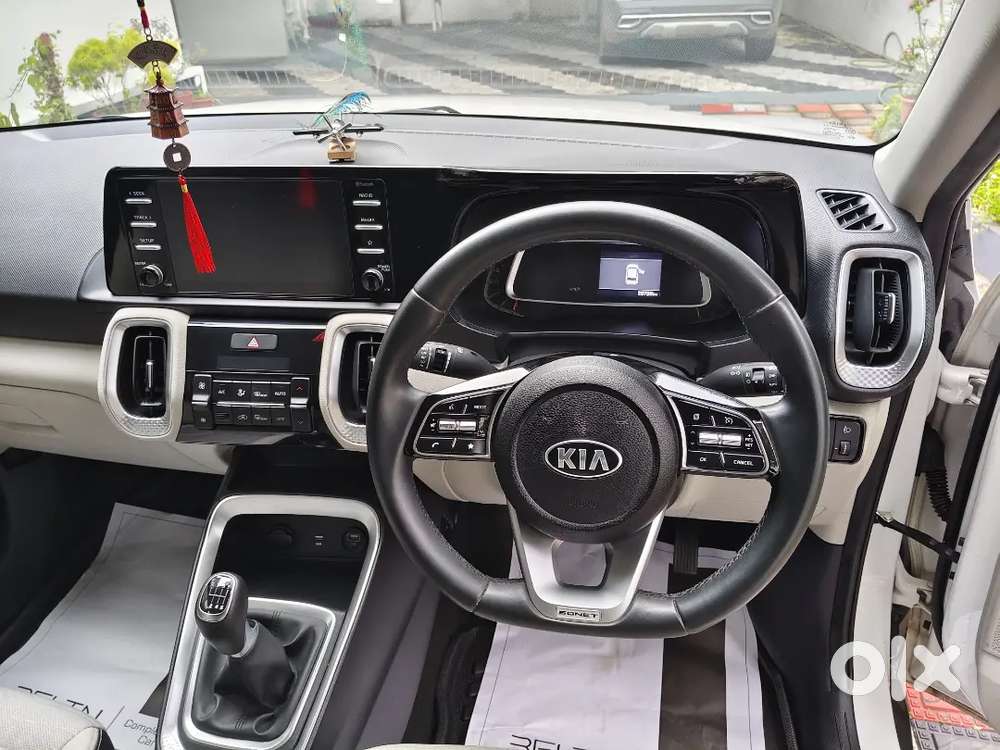 Kia Sonet Petrol 2021