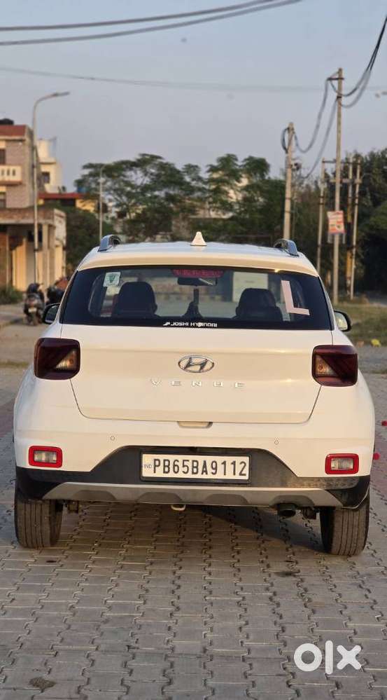 Hyundai Venue 1.2 S Plus, 2021, Petrol
