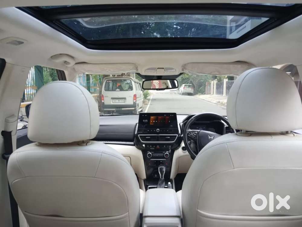 Mahindra Xuv 3xo Ax7l 1.2 Petrol At (pg), 2024, Petrol