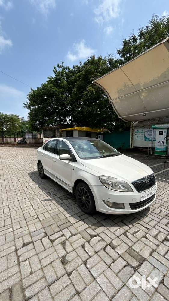 Skoda Rapid 2015 Elegance At 2015 Model