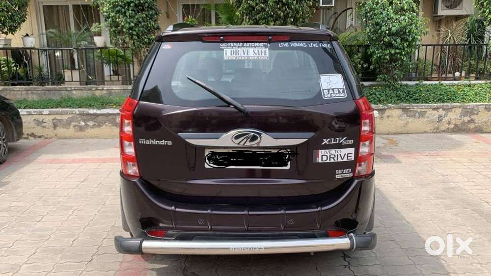 016 Mahindra Xuv500 W10 At Diesel  Purple Colour  1st Owner  60,000