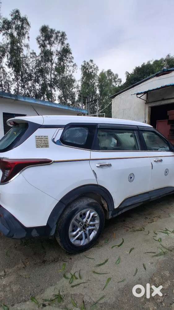 Kia Carens Diesel Manual 2024 Variant
