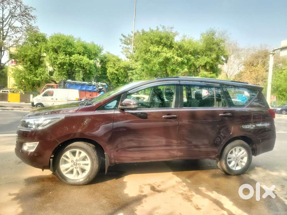 Toyota Innova Crysta