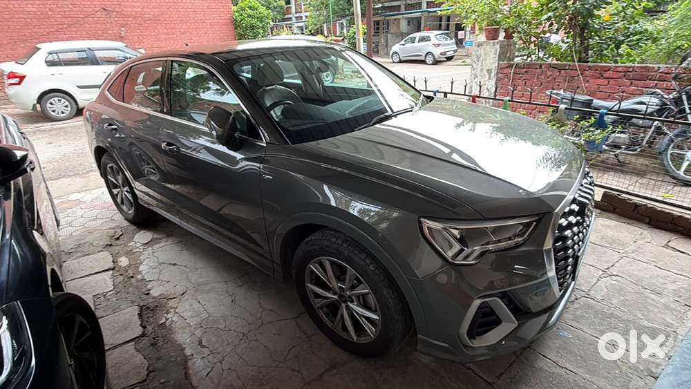 Audi Q3 Petrol 40 2024