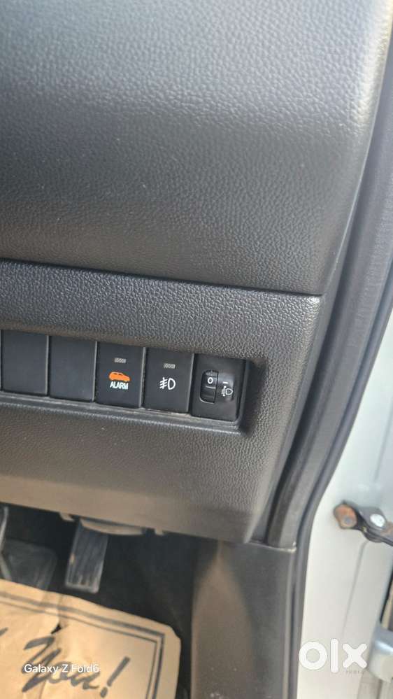 Maruti Suzuki Swift Lxi Optional-o, 2019, Petrol