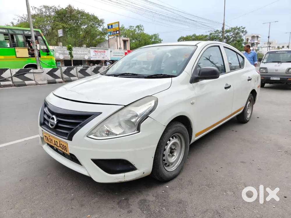 Nissan Sunny 2015