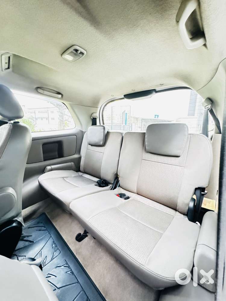 Toyota Innova 2.5 Gx (diesel) 7 Seater Bs Iv, 2015, Diesel