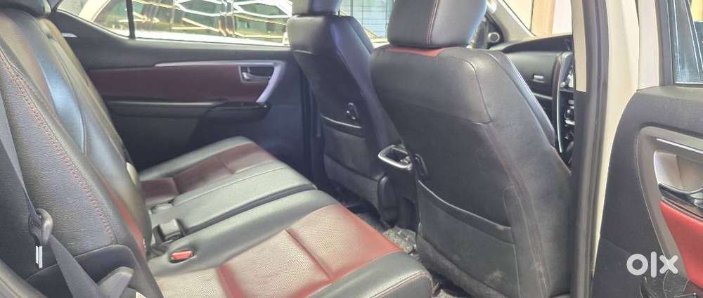 Toyota Fortuner Legender 4x2 At 2.8, 2024, Diesel